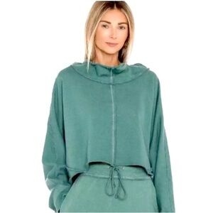 FP free people Movement Cool Factor Cropped Mock Neck Sweatshirt Size XS